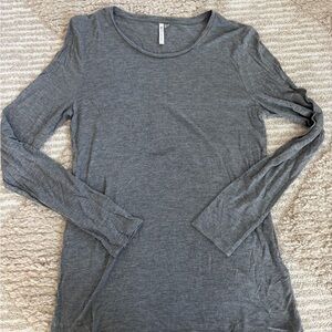 Banana Republic Long Sleeve Crewneck Top - Heather Gray